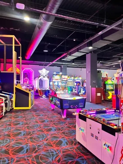 Round1 Bowling & Arcade Galleria at Crystal Run