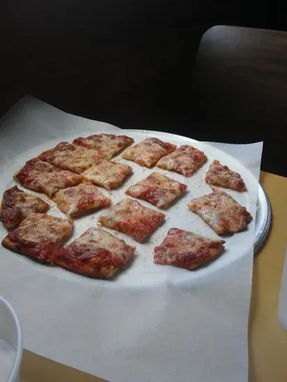 Poor Gary's Pizza Of Eveleth - Updated November 2025
