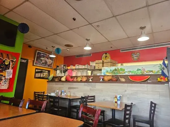 Glady's Restaurante Salvadoreño