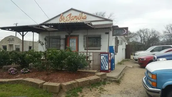 La Familia Restaurant