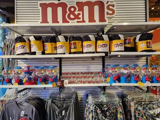 M&M