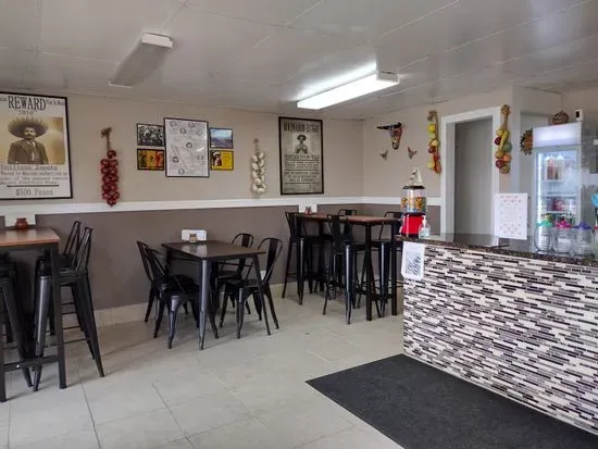 CARINOS CORNER TAQUERIA