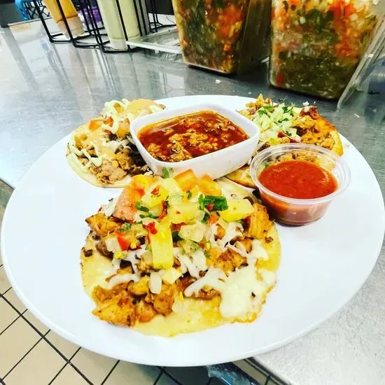 Tikis Tacos