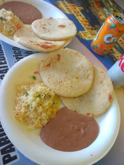 Pupusas Express y Mexican Food