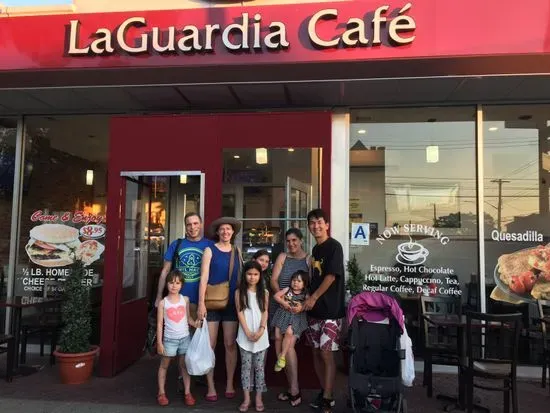 LaGuardia Cafe