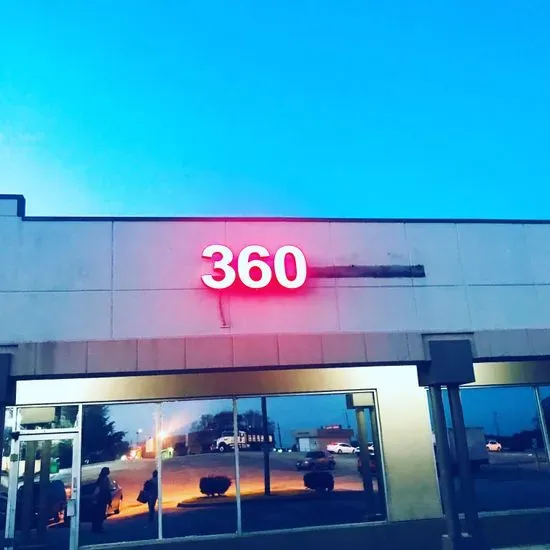 360 Sports Bar and Lounge