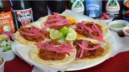 La Calle Taqueria Y Carnitas