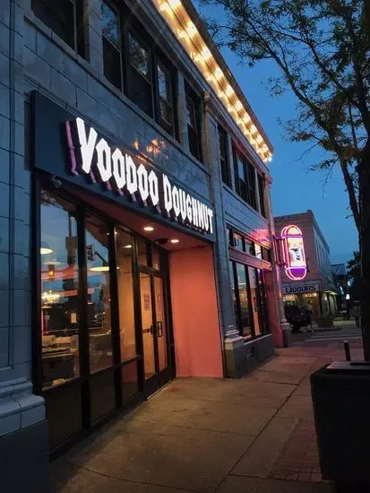 Voodoo Doughnut - Broadway