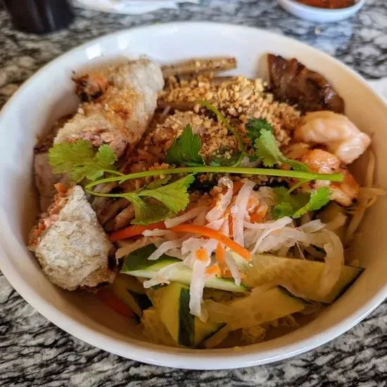 Yummy Phở Noodle House