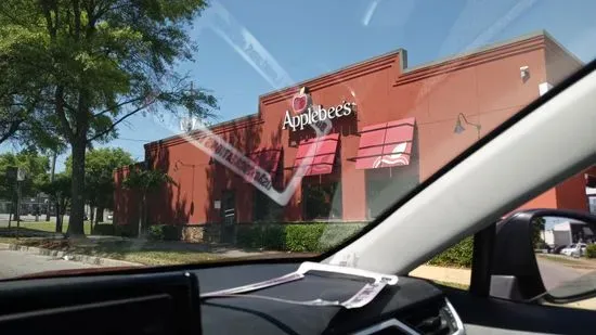 Applebee's Grill + Bar