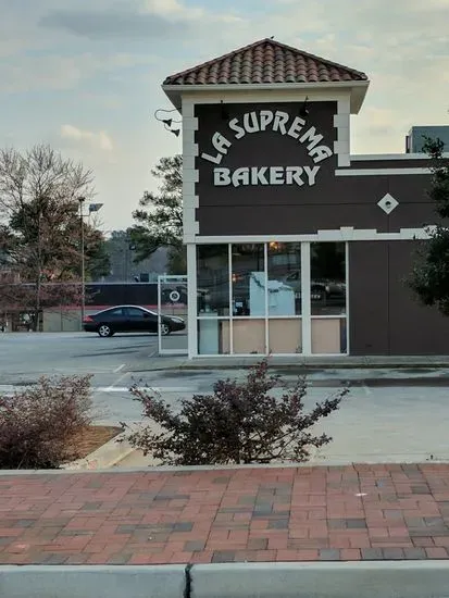 La Suprema Bakery & Panaderia