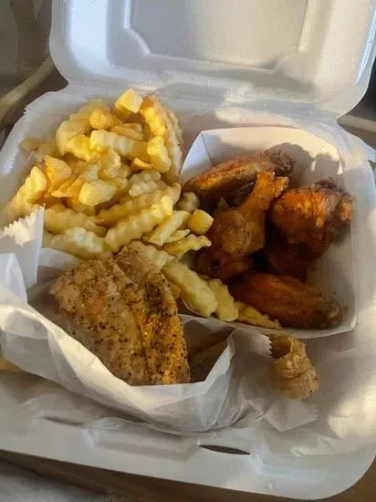 Touchdown Wings at Austell