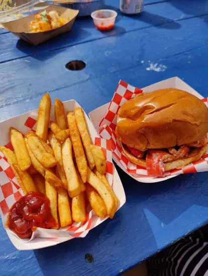 The Happy Lobster Truck