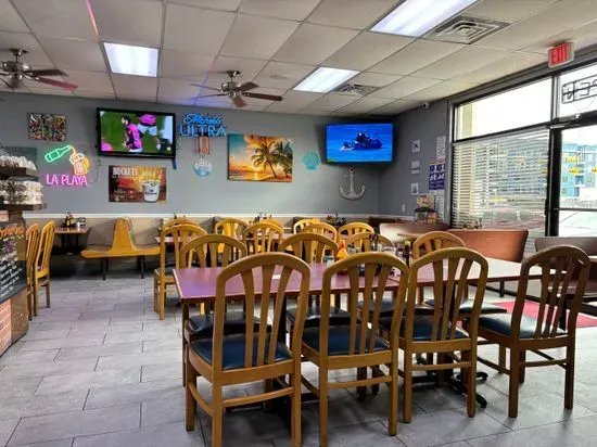 La Playa Taqueria & Mariscos