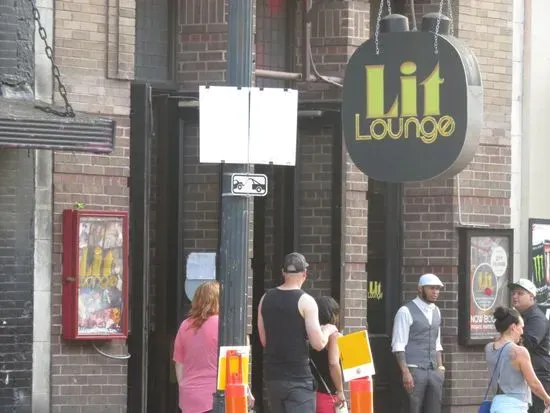 Lit Lounge