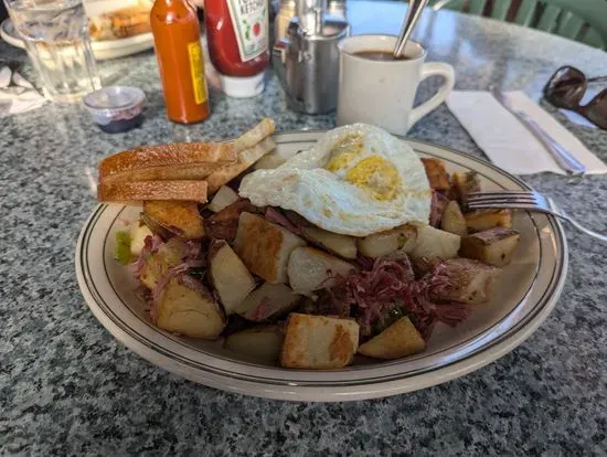 Le Croissant Restaurant