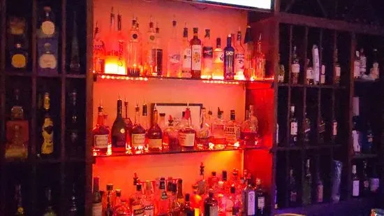 840 Wine Bar & Cocktail Lounge