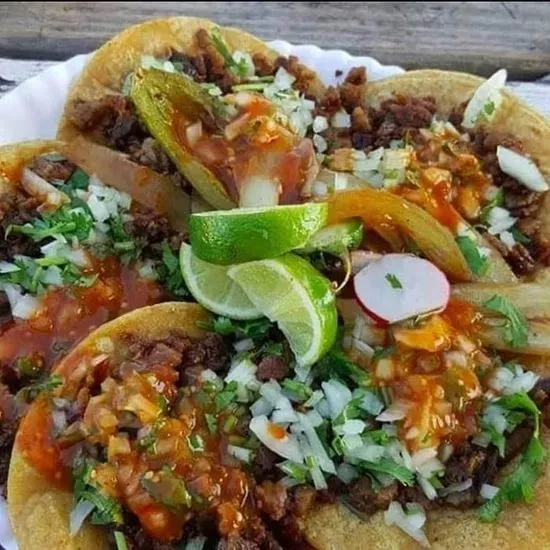 Food truck -Tacos Y BIrria Aaron