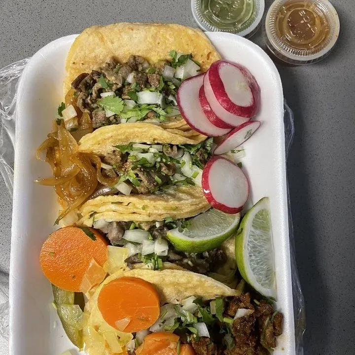 Tacos El Rey Food Truck Huntington Beach, CA Checkle