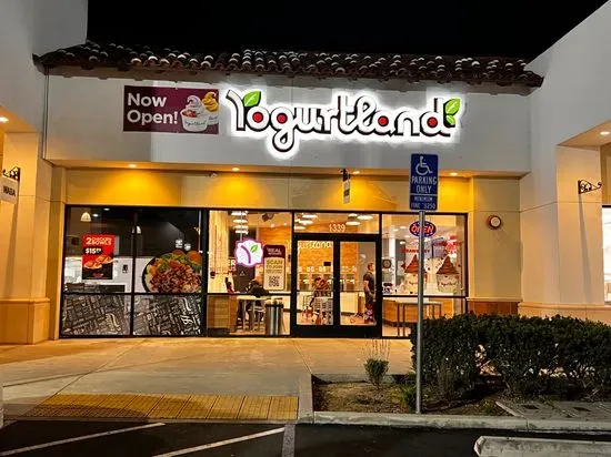 Yogurtland La Habra Town Center