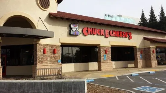 Chuck E. Cheese