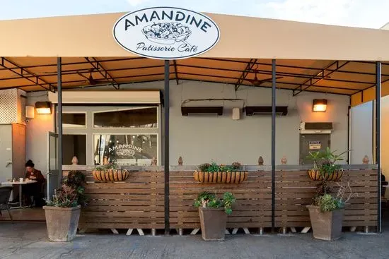 Amandine Patisserie Cafe