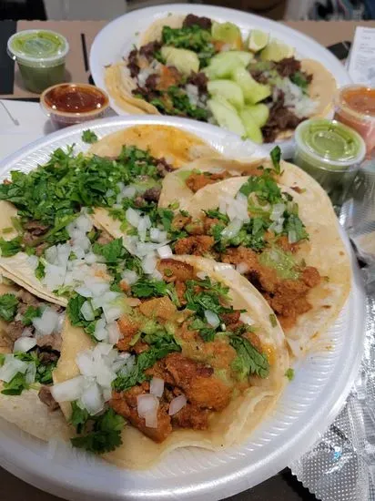 Taqueria Paracuaro Food Cart