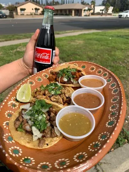 La Familia Street Tacos & More