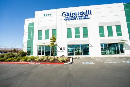 Ghirardelli Ice Cream & Chocolate Factory Outlet