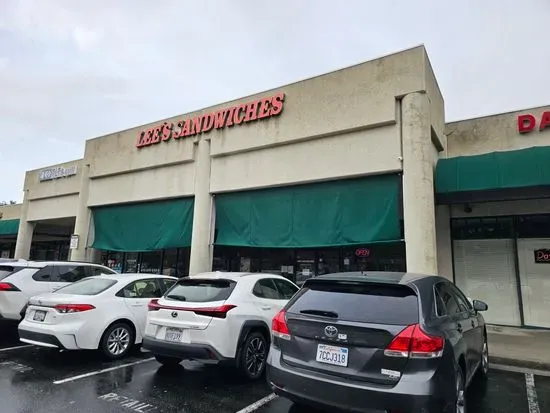 Lee's Sandwiches