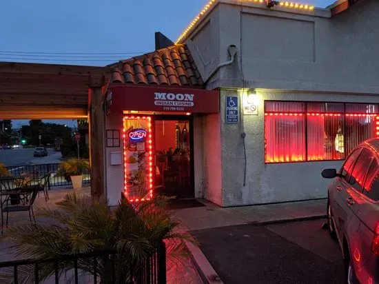 Moon Indian Restaurant