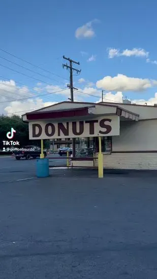 Scotty's Donuts