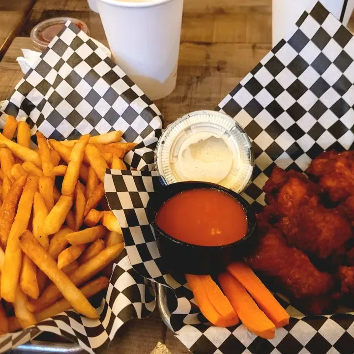 Side Yard Public House Escondido, CA Checkle