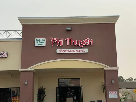 Phi Thuyền Restaurant