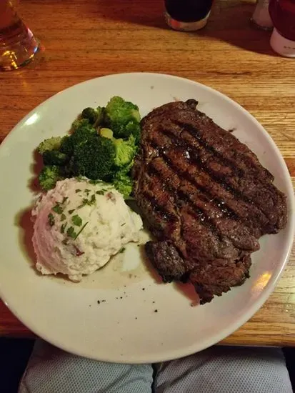 Applebee's Grill + Bar