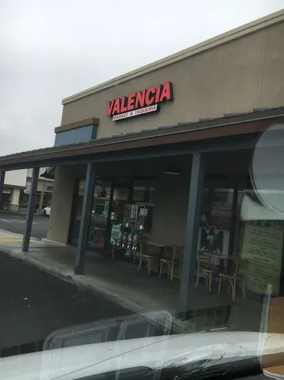 Valencia Market y Taqueria