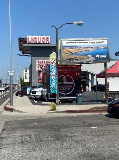 Tacos y Mariscos El Rojinegro food truck