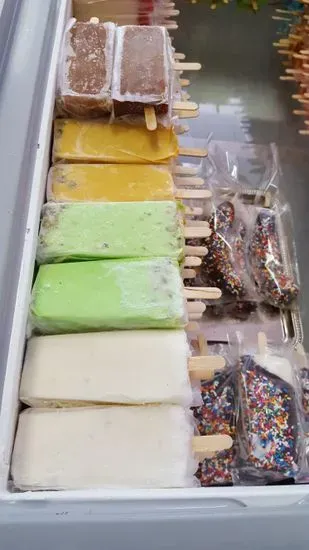 Colores Ice Cream & Cake