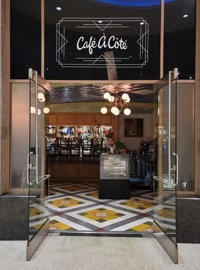 Café Á Côté
