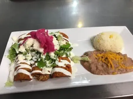 Max's Kitchen Cocina Mexicana