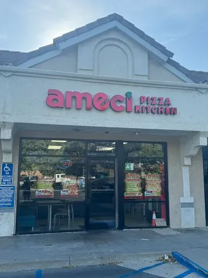 Ameci Pizza & Pasta