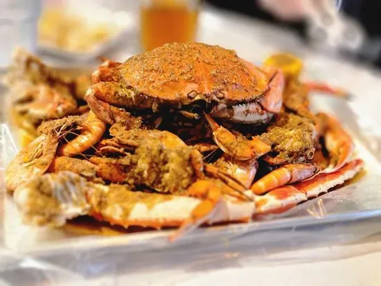 CrabStation Seafood Shack - Lakewood