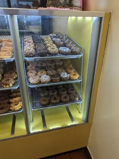 Niko’s donuts