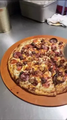 MAMA MIA PIZZA