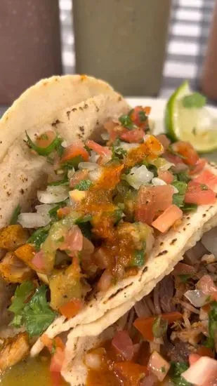 Las Delicias De Toñita Taco Truck