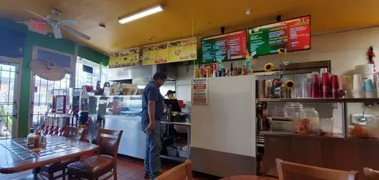 El Mexicano Deli y Taqueria