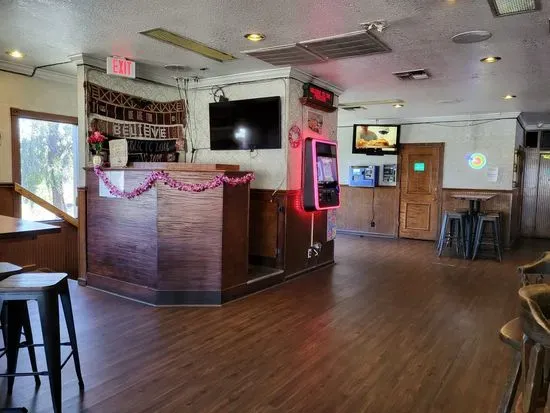 Pine Cove Tavern
