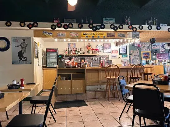 Molly's Cafe