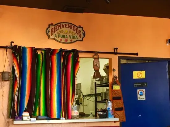Pura Vida Mexican Cafe