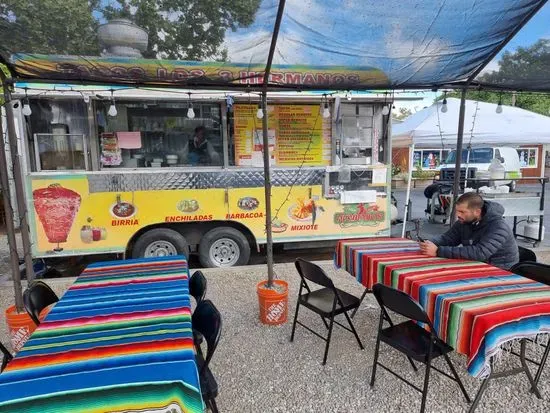 3 Hermanos Mexican Grill | Taco Truck